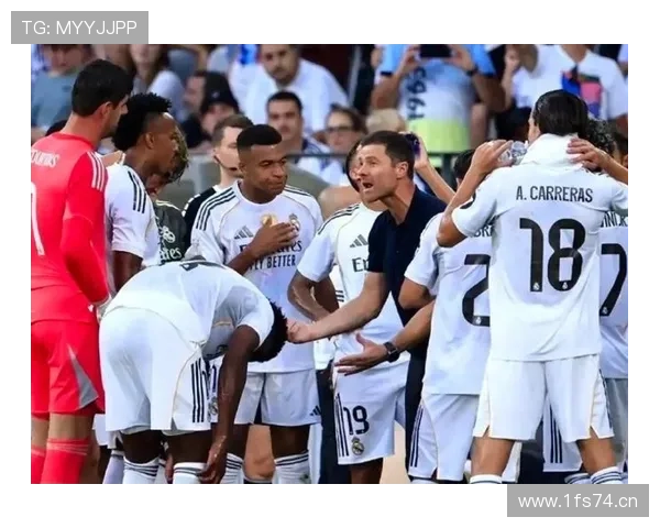 记者怒斥皇马球员挑战帅权纵容